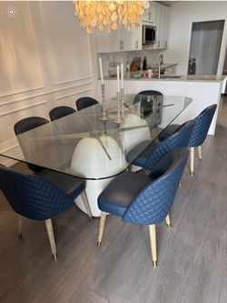 Make A Bold Statement With This High End Stunning Dinning Room Set