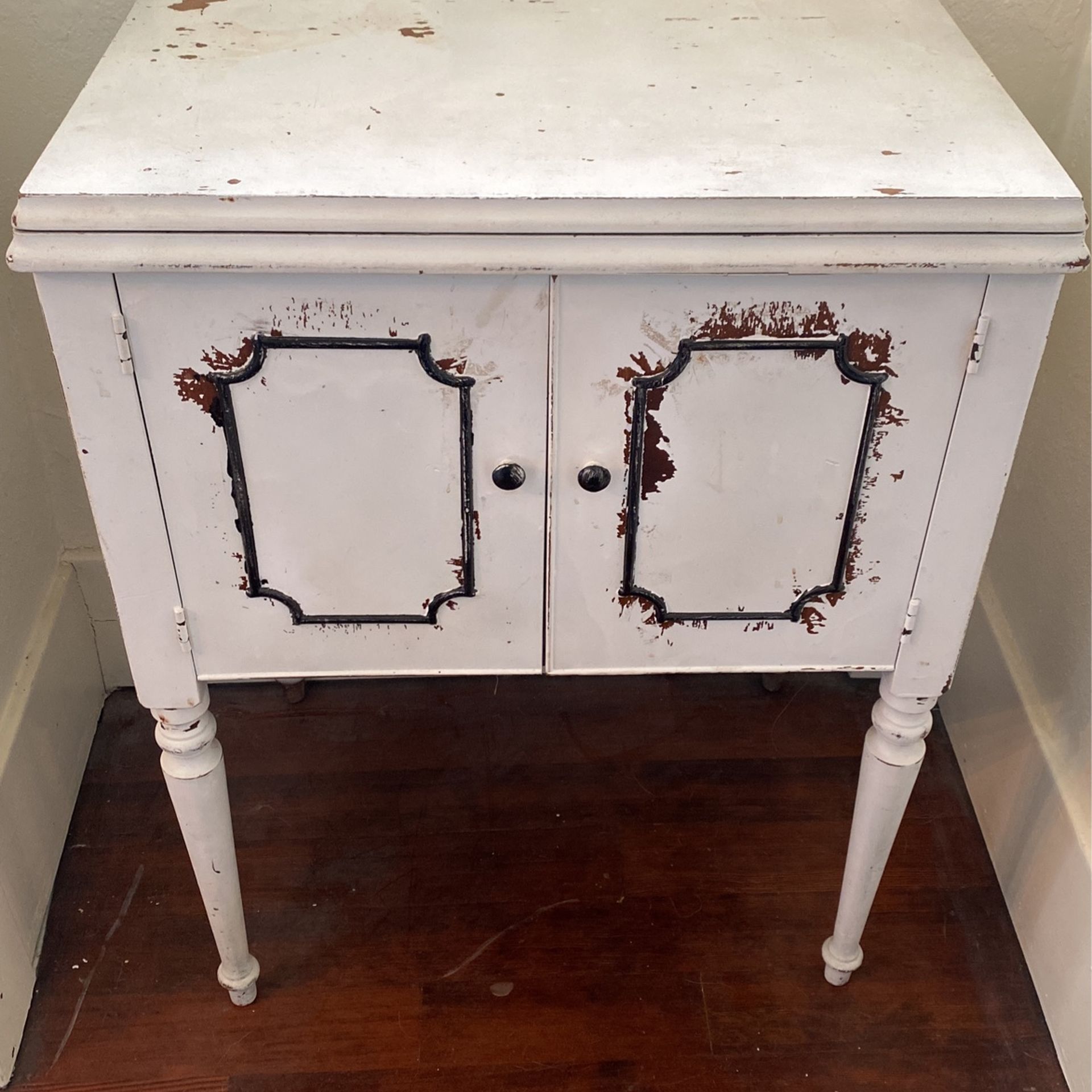 Vintage Sewing Table for Sale in Auburn, WA OfferUp