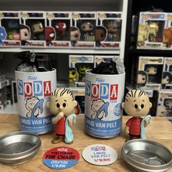 LIMITED EDITION CHASE BUNDLE Linus Van Pelt Funko Soda Peanuts Comics LE Vinyl