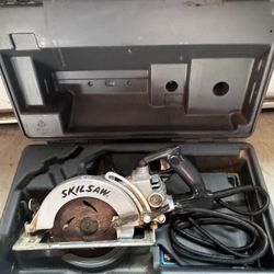 Skilsaw w/ case
