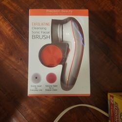 Facial Brush 