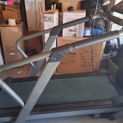 TRAINIUM TREADMILL