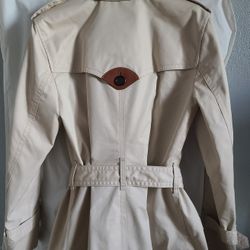 Lightweight Women's Coach Trenchcoat