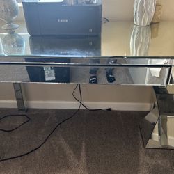 Mirrored Table 