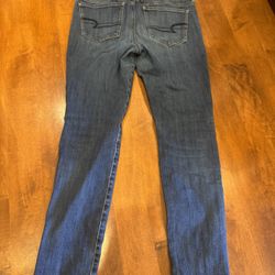 Woman’s American Eagle super stretched jeans, shipping avail