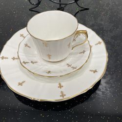 VTG GOLD ROYAL Bone China Cup & Saucer Trio, England