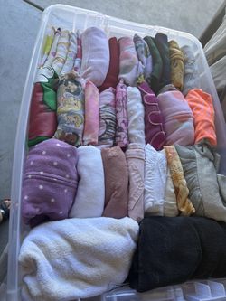 Bundle: 36 Pieces 3T And 4T Shirts Sweaters Dresses Pants Towels