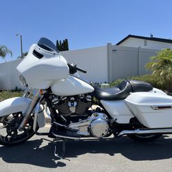 2021 Harley Davidson Street Glide Custom Paint 