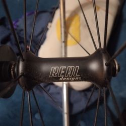 700 C Clincher Sealed Bearing 