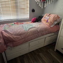 Twin Bed 
