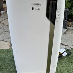 De’Longhi 3-in-1 Pinguino UV-Carelight Portable Air Conditioner