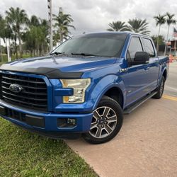 2017 Ford F150 Grey Interior 