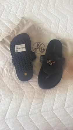 Empire sandal