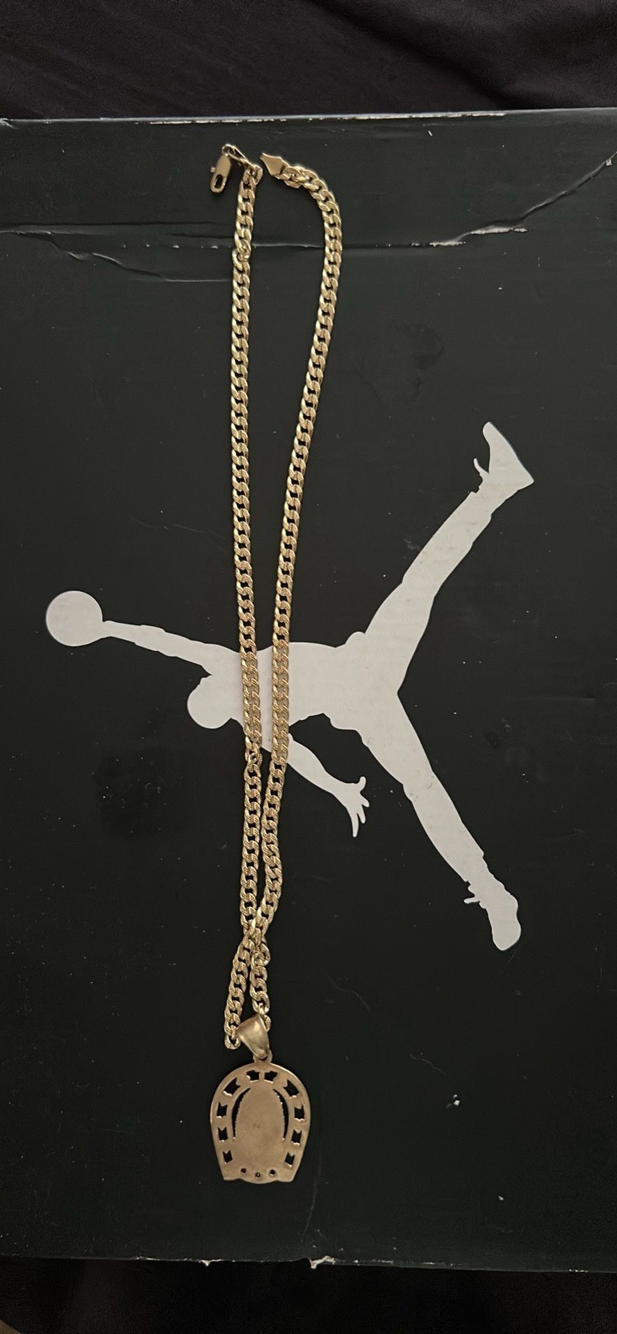 18 KT Gold Chain And Pendant 