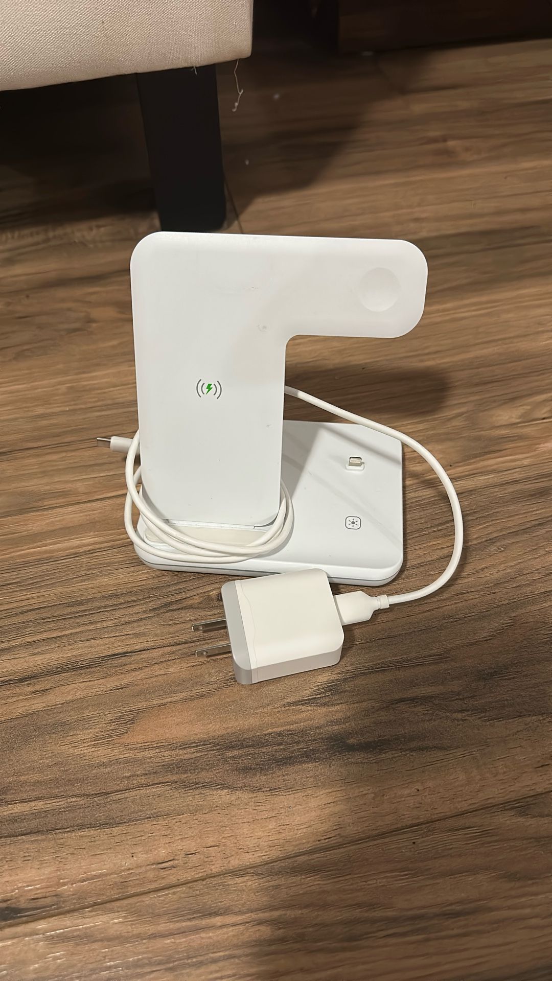 3-in-1 wireless charging station