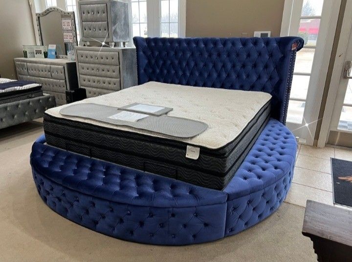 🦋Brand New ▪️ $19 Down Payment Finance ▪️▪️Sansom Blue Velvet King Size Bed