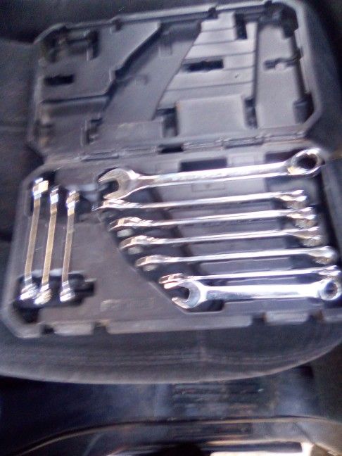 Silver Eagle Wrench Set