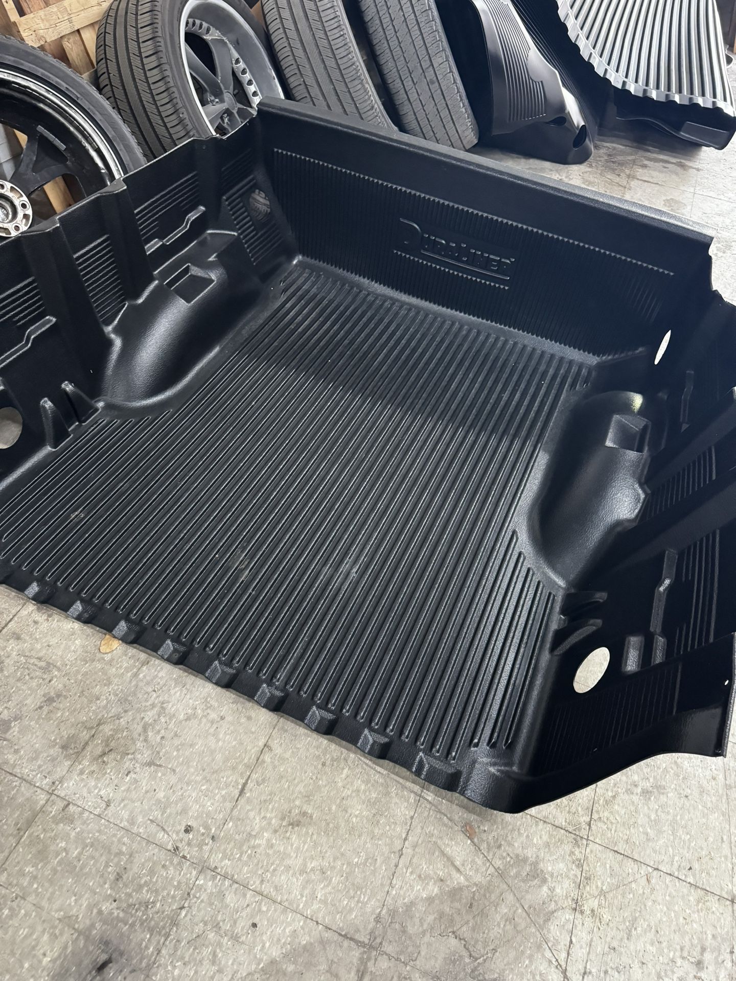 GMC Canyon Plastic Bedliner 5ft