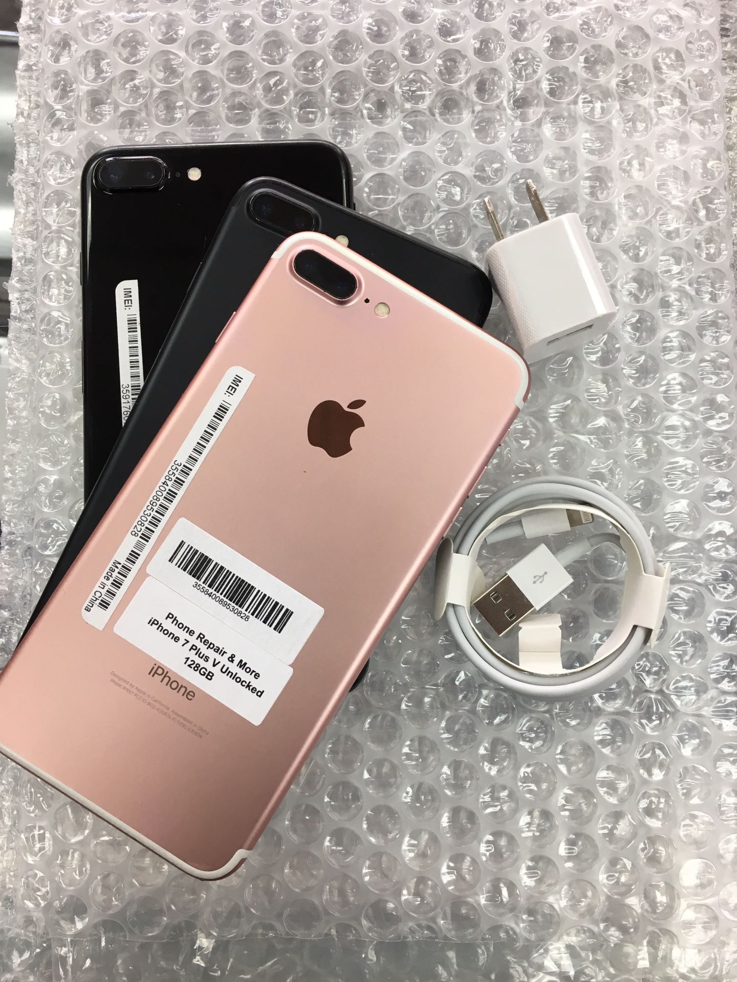 iPhone 7 Plus (32GB , 128GB , 256GB ) Factory Unlocked | 30 Days warranty| All colors Available