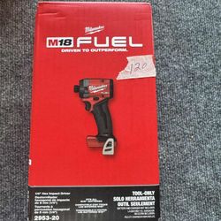 Milwaukee  FUEL Impact Drive
