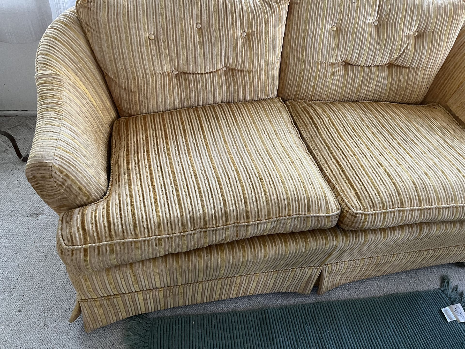 Antique Couch - No Rips Or Stains