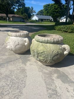 Very large and heavy concrete planters