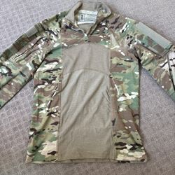 Army Combat Shirt Mens Medium  Flame Resistant Military USGI OCP Camo 1/4 Zip