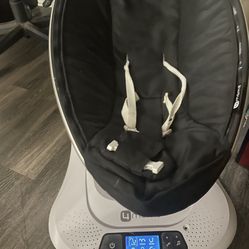 4moms mamaRoo 4 Multi-Motion Baby Swing