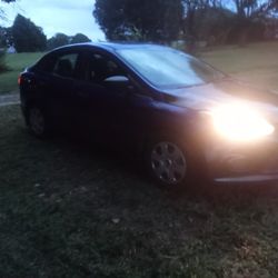 Ford Focus  5 Speed 