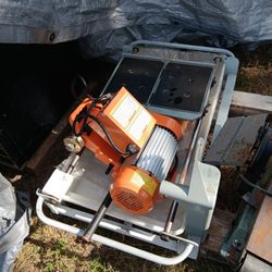 Chicago Wet Tile Saw New