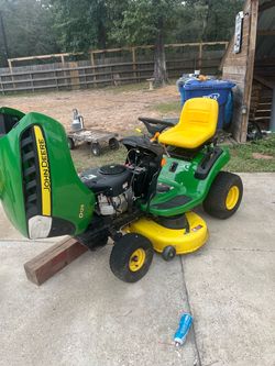 John Deere D125  (9hrs)
