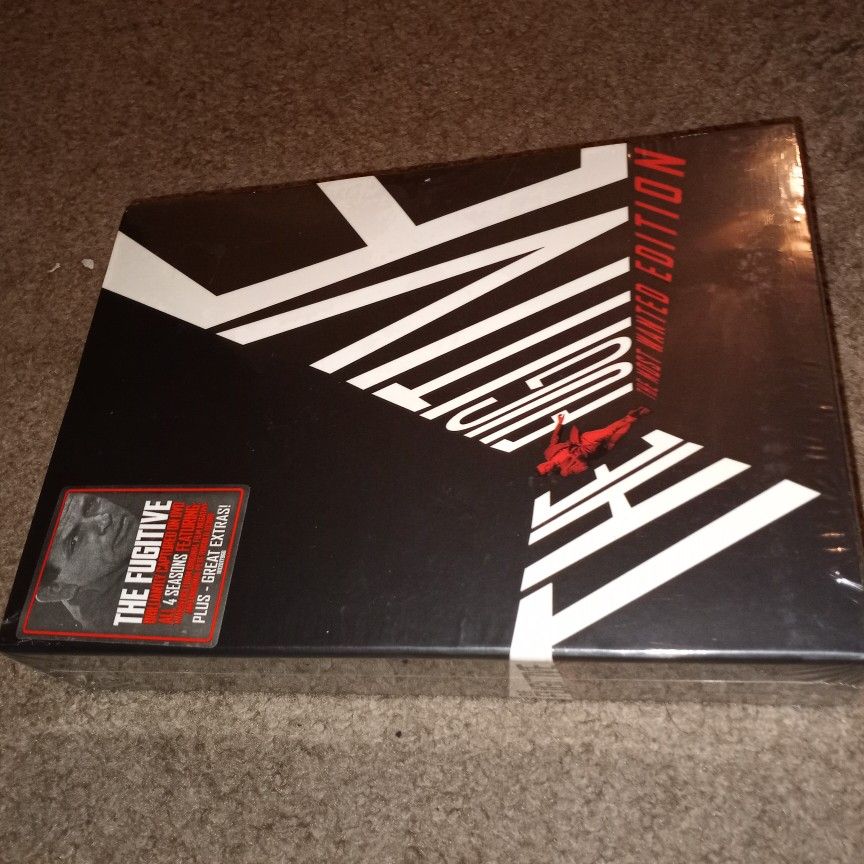THE FUGITIVE COMPLETE SEASONS 1-4 BRAND NEW ASKING ONLY FOR $50.00