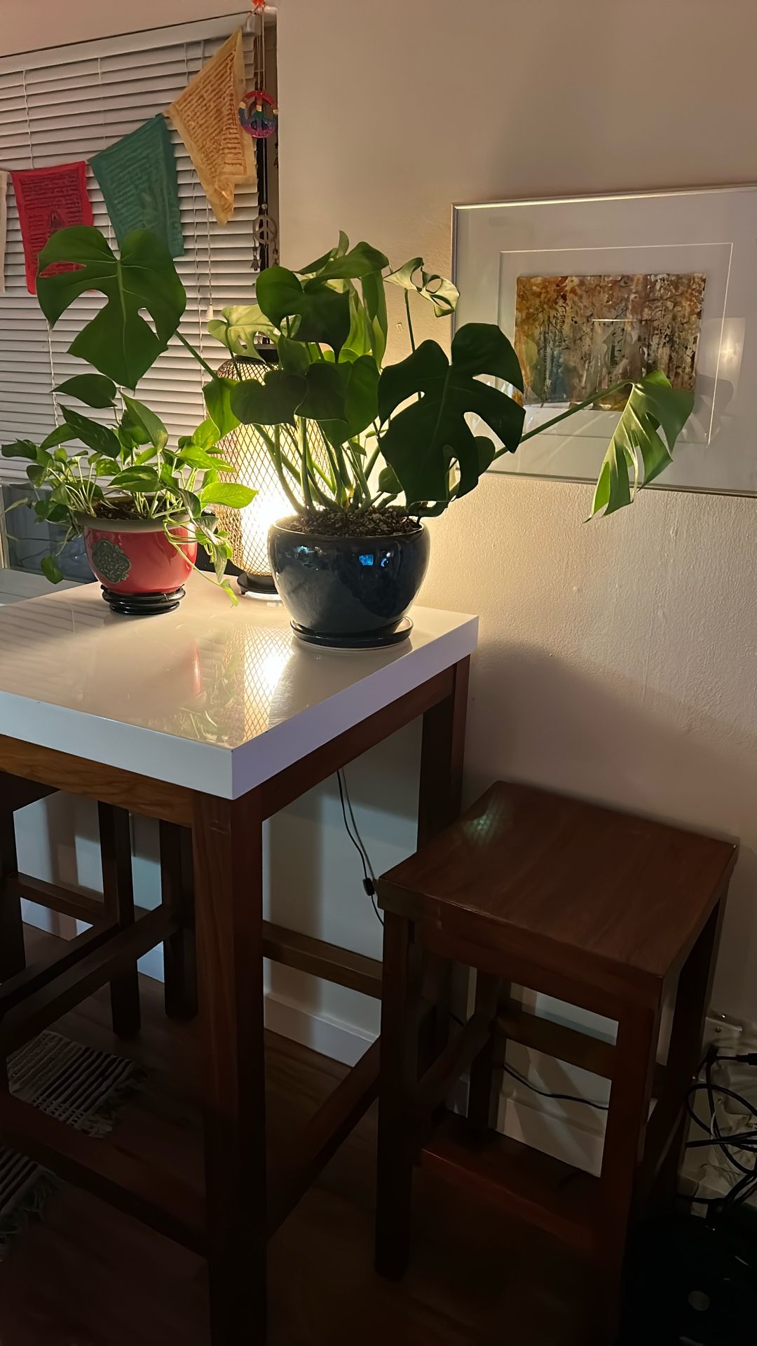 Beautiful bar-height table with two barstools