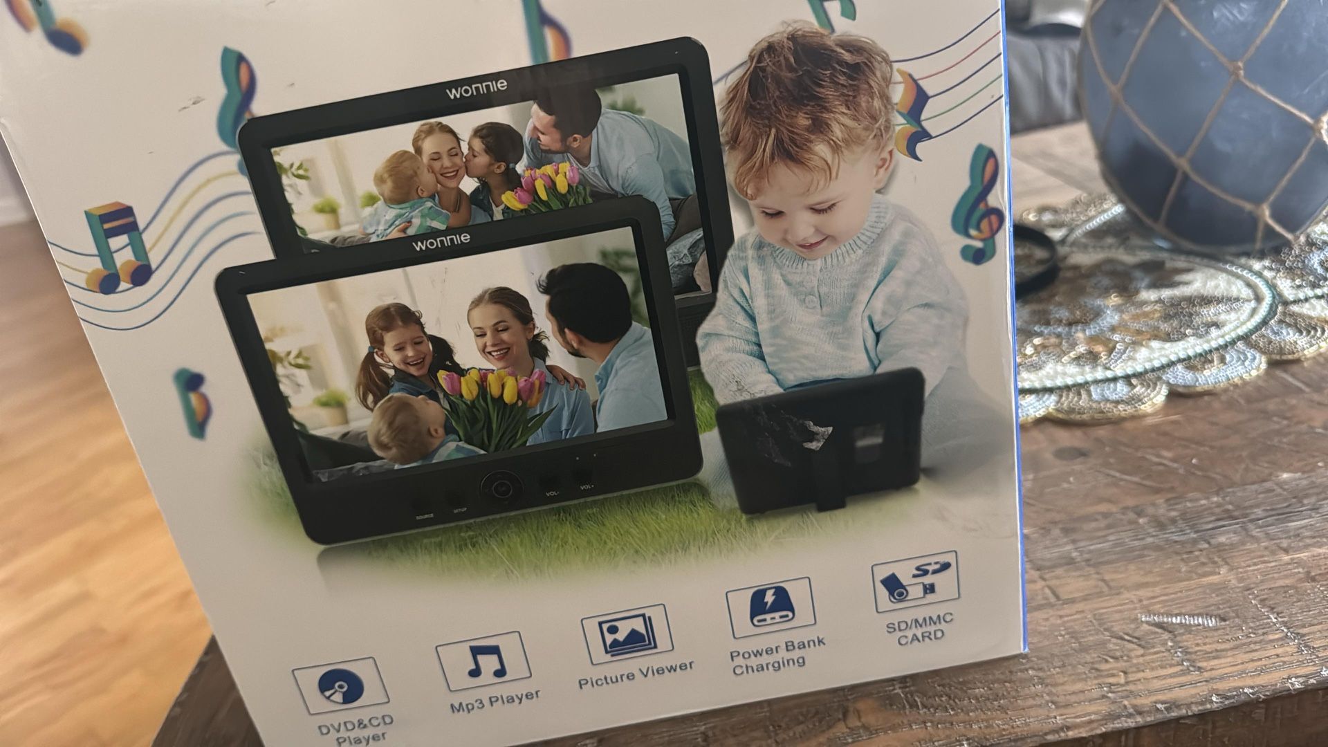 New WONNIE 10.5" Two DVD Players Dual Screen for Car Portable CD Player, Play a Same or Two Different Movies with Two Mounting Brackets, 5-Hour Rechar