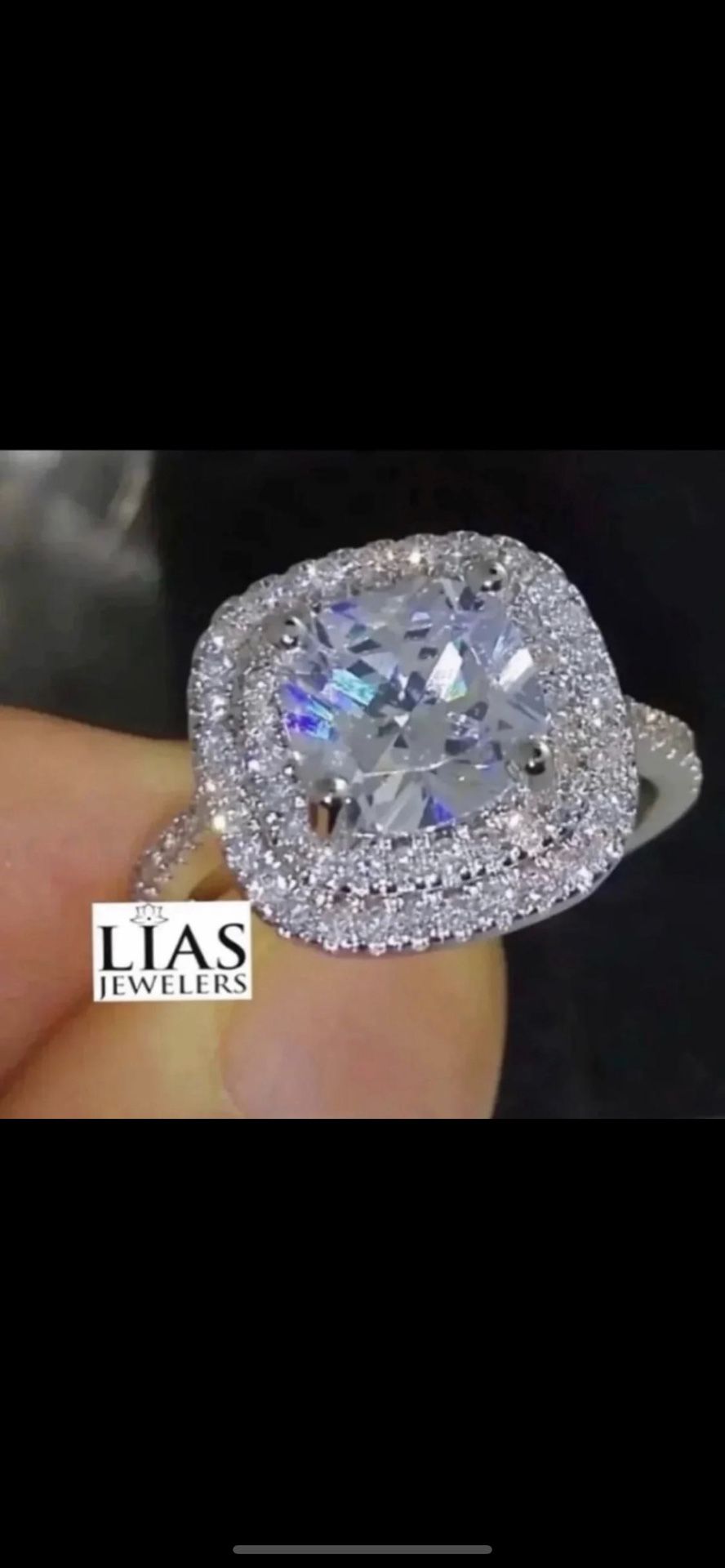New 18k White Gold Engagement Ring