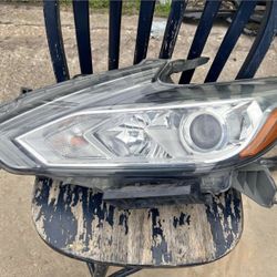 2016 2017 2018 Nissan Altima Left Headlight