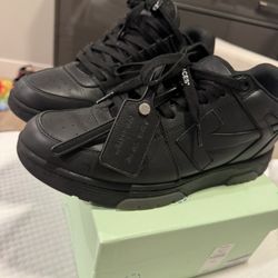 Off White Men’s Shoes Size 44
