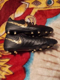 Niki cleats