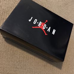 Brand New Jordan 11’s Legend Blue