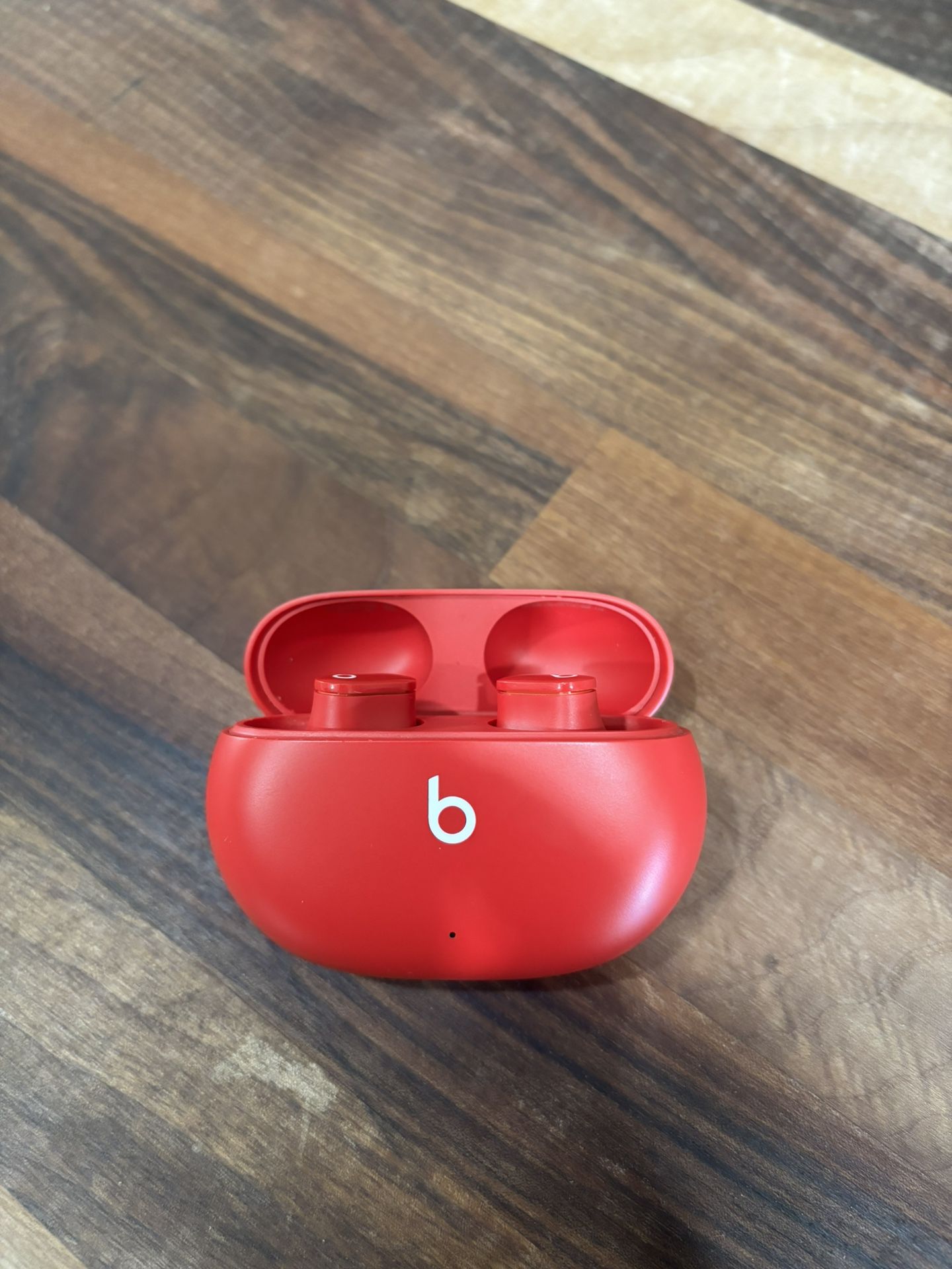 Beats Studio Buds