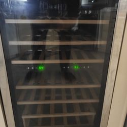 Frigidaire Wine Cooler 