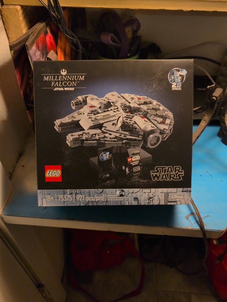 Lego #75375 Millennium Falcon 