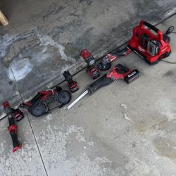 Milwaukee Power Tools