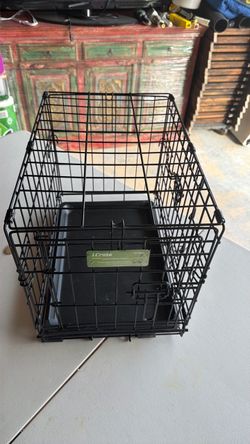Dog crate