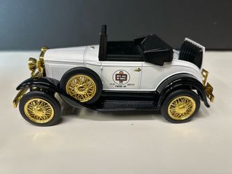 Liberty Classics 1931 Ford Model A Roadster White Rose No-Knock Gasoline Die-Cast
