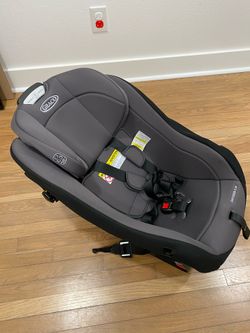Graco Contender Slim Car Seat