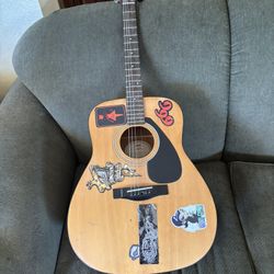 Yamaha FG-401 Dreadnought Acoustic Guitar 