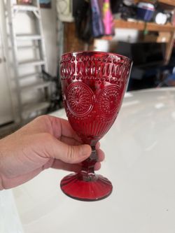 16 Red Wine Or Goblet Glasses