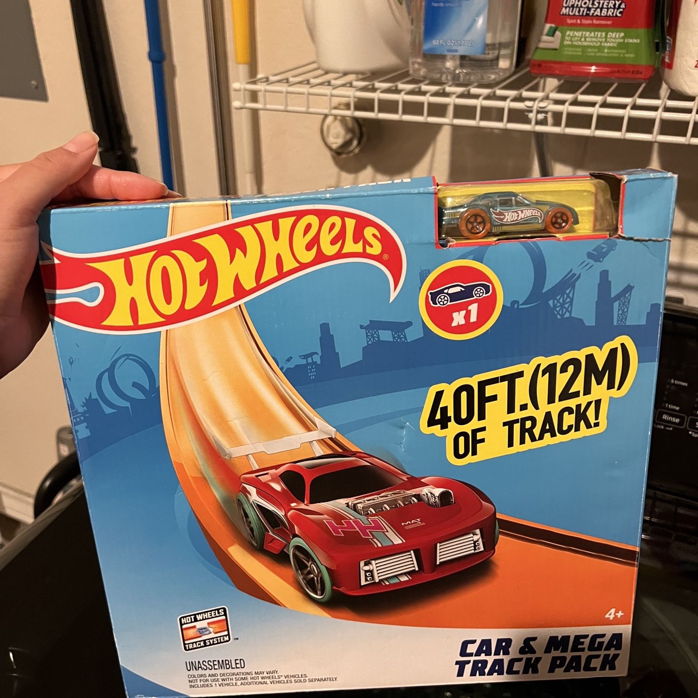  Hot Wheels Car and Mega Track Pack with 40ft of Track