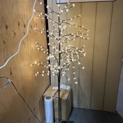 Light Tree New In Box